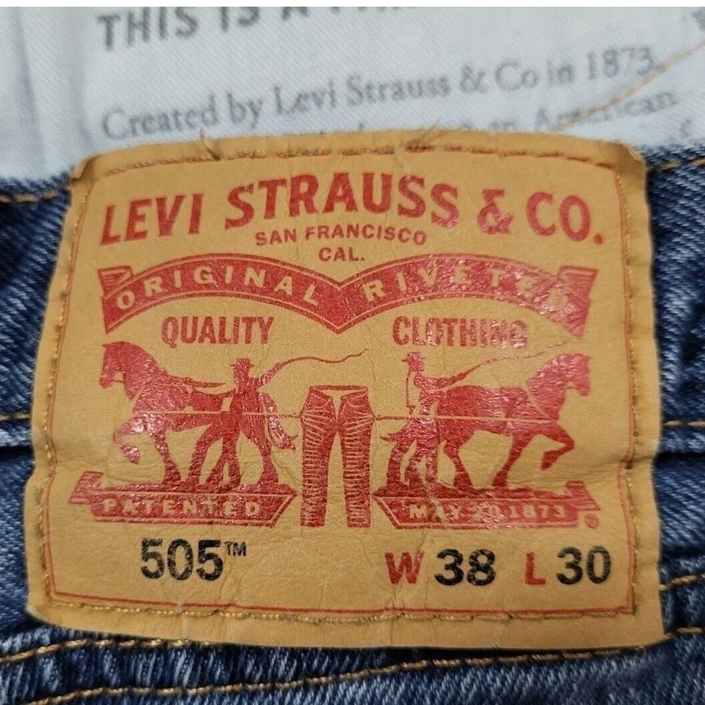 Levis 505 Regular Fit Straight Leg Jeans Mens Size 38 Medium Wash Blue
